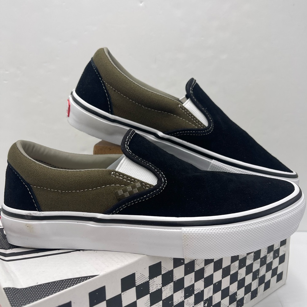 Vans Men’s Skate Slip-On
Black Olive Sneakers
VN0A5FCAB1V - Picture 10 of 16